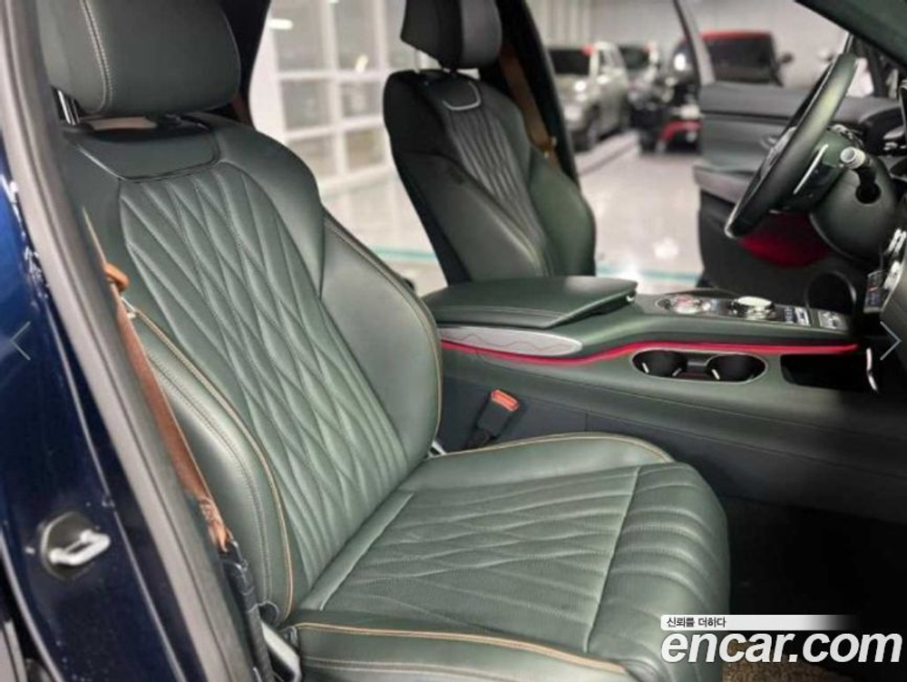 Genesis GV70 2.5T Бензин AWD (12.2021)