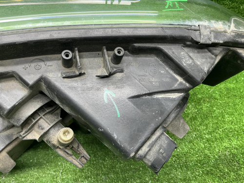 Фара правая Renault Logan 2 (2018-2022) галоген