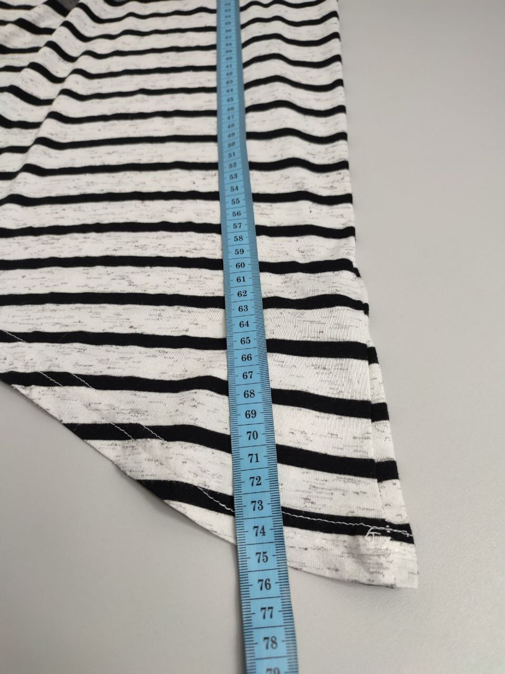 Футболка Janina в полоску 40-42 размер