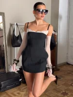 Платье с бочками, Черно-белый