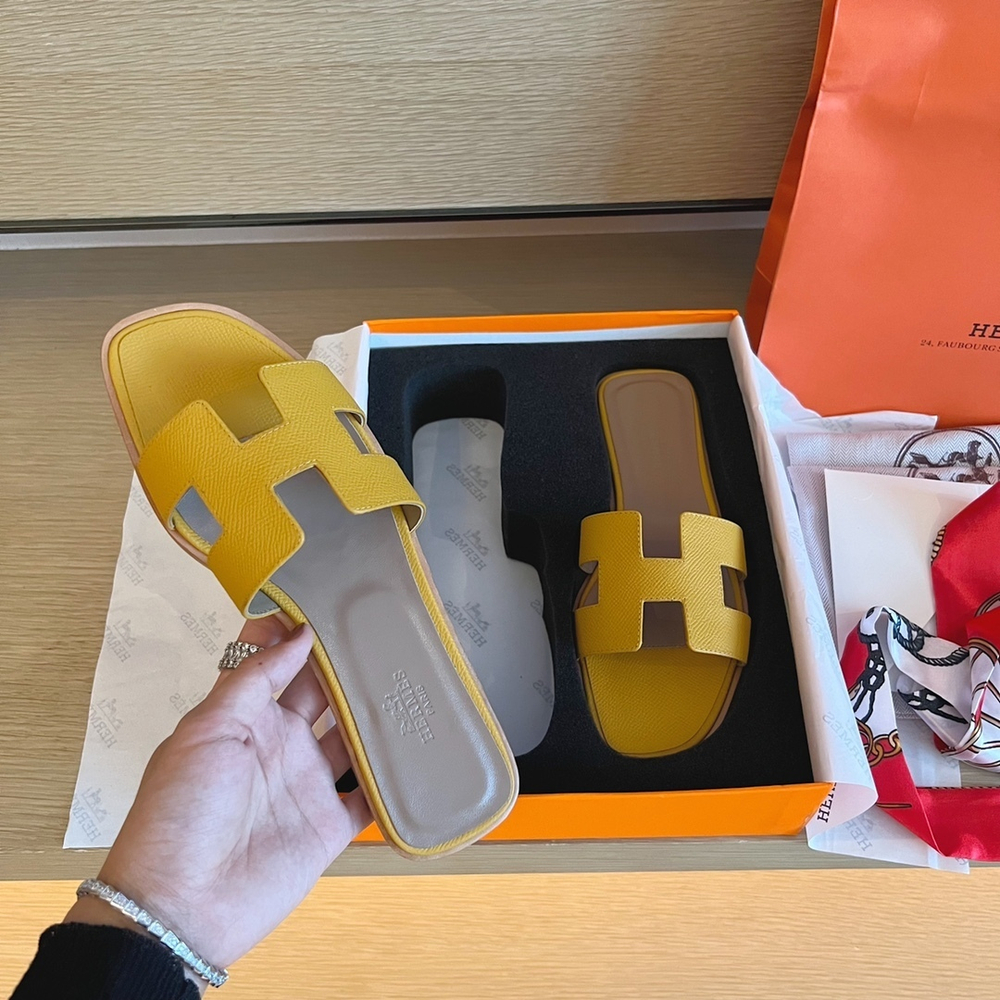 Hermes Oran Sandal