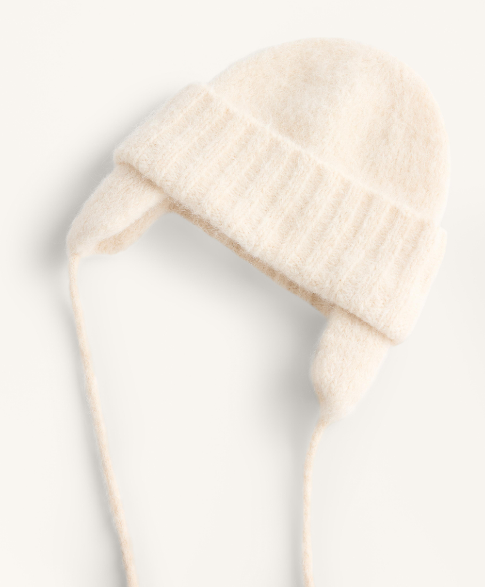 OYSHO Вязаная шапка, экрю