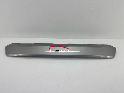 Молдинг заднего бампера (серый) 52453-42040-B3 5245342040B3
