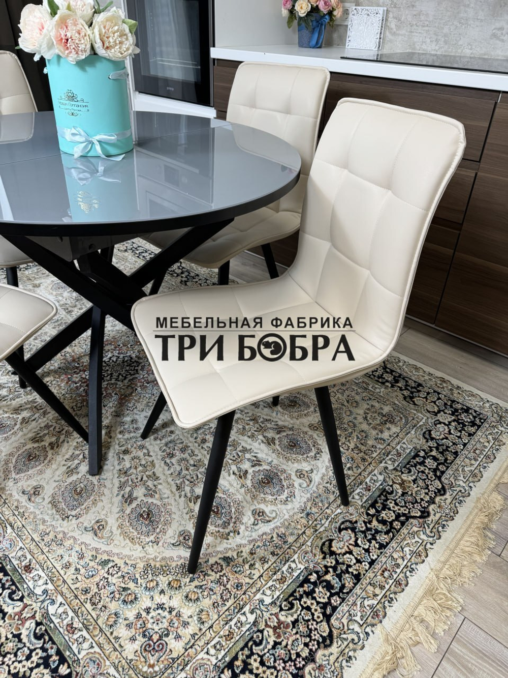 Круглый стеклянный раздвижной стол и стулья "ГУЧИ" бежевый