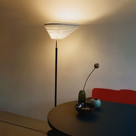 Floor design lamp Angel Wing by Alvar Aalto
