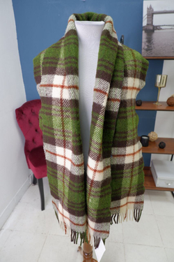 Шарф для зимнего образа