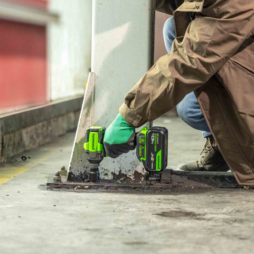 Гайковерт ударный акк. Greenworks IW5500, 24V, б/щет, 1/2'', 500Нм, 3 режима, 1х4Ач,ЗУ,кор (3805007CUB)