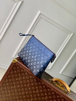 Louis Vuitton Pochette Voyage Souple