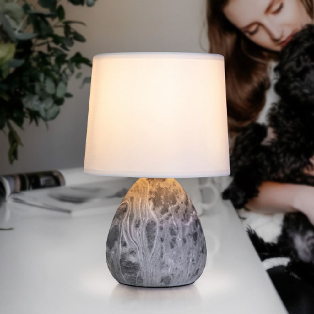 Настольная лампа Rivoli   7037-501 1 * Е14 40 Вт керамика черно-белая с абажуром