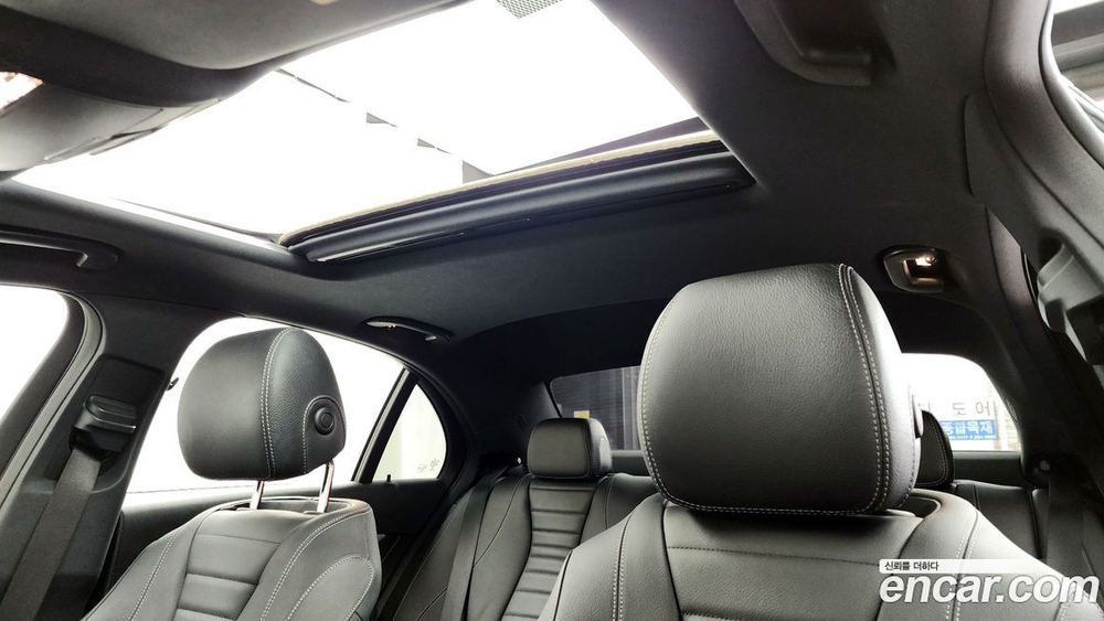 Mercedes-Benz E-Class W213 E250 Avangarde (12.2019)