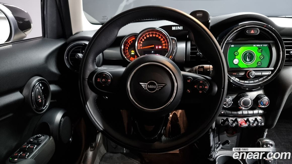 Mini Cooper 5 дверей Basic (03.2020)