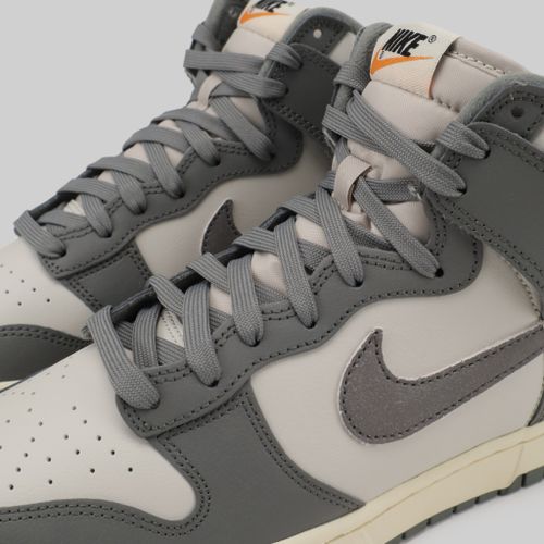 Кроссовки Nike Dunk High Vintage Light Bone Grey артикул:DM0582-001 - купить в магазине Дайс