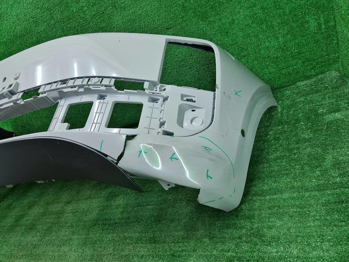 Бампер передний Lixiang L6 (2024-н.в.)