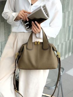 женская сумка на плечо из натуральной кожи