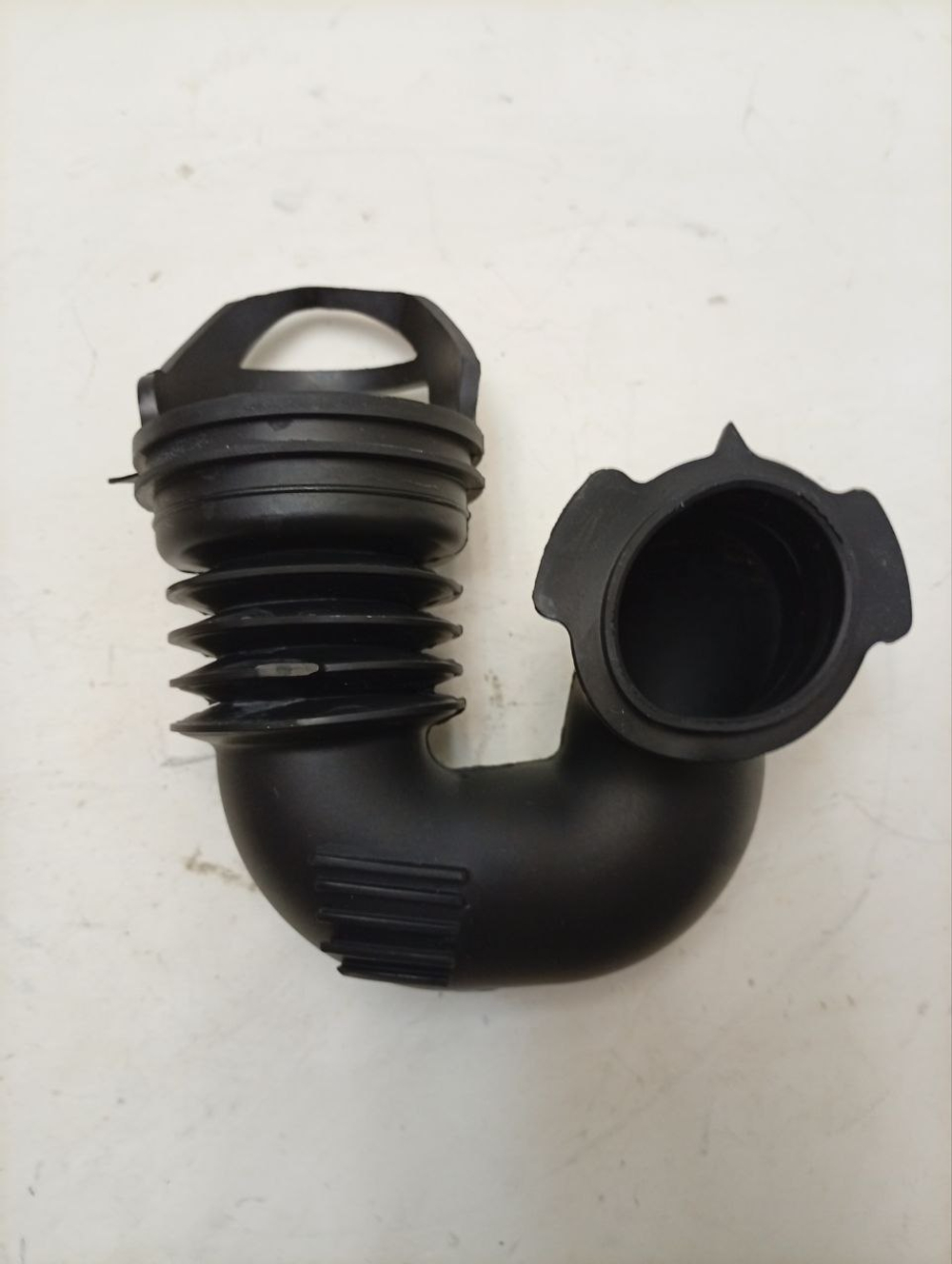 F12U2HCS2 кт15 Патрубок подачи воды для стиральной машины LG 4738ER2004A б/у