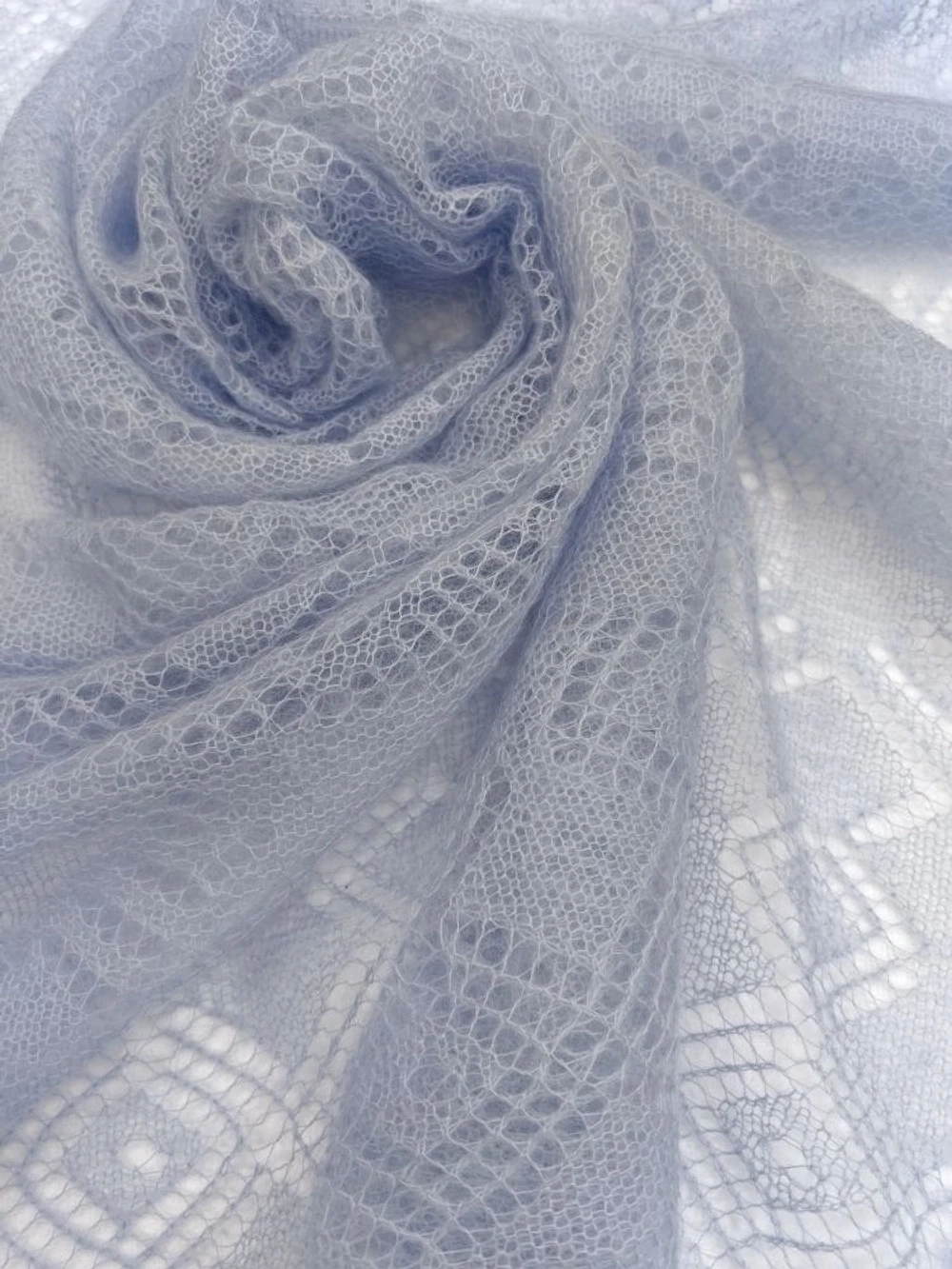 Оренбургский пуховый платок-паутинка А100-04 голубой