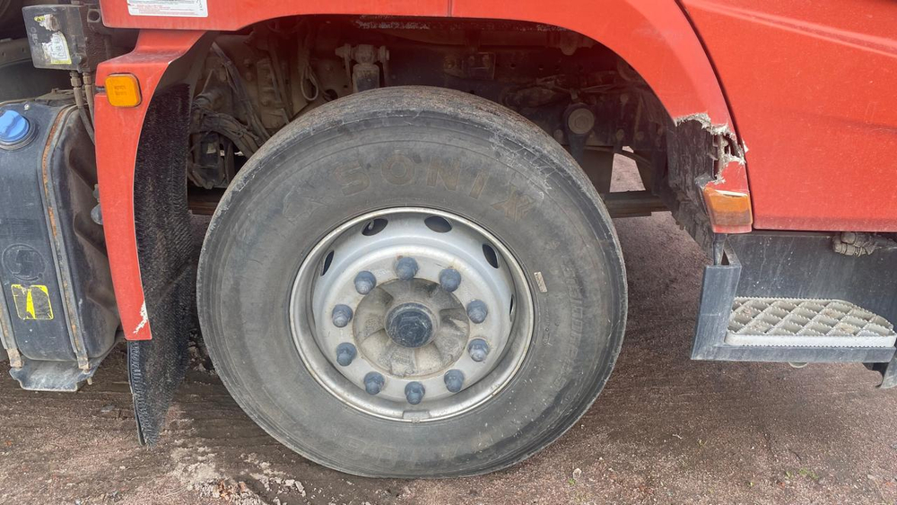 Shacman (Shaanxi) SX* 6x4 Седельный тягач SX42584V324 (Дизельный, 11,6 л, 423 л.с., МТ)