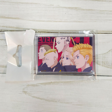 Магнит "Токийские мстители - на красном фоне"