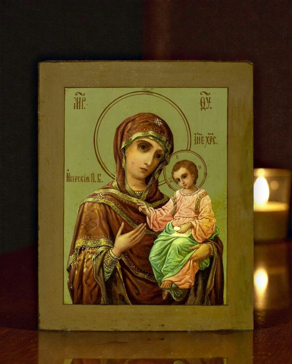Необычная икона Богородицы Иверская