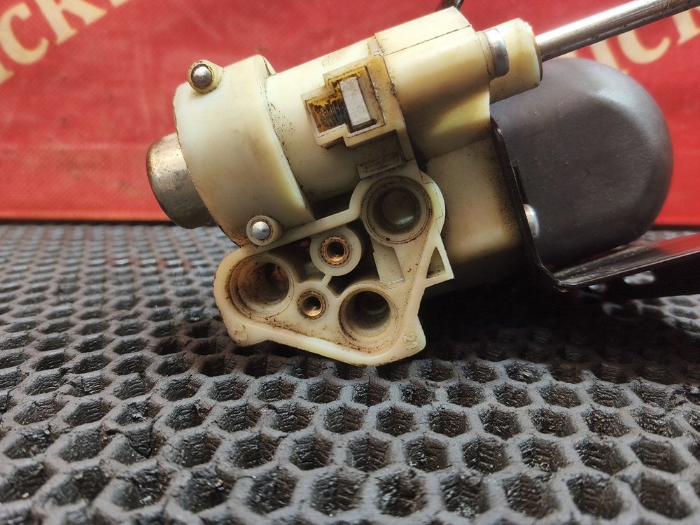 Кран ручного тормоза