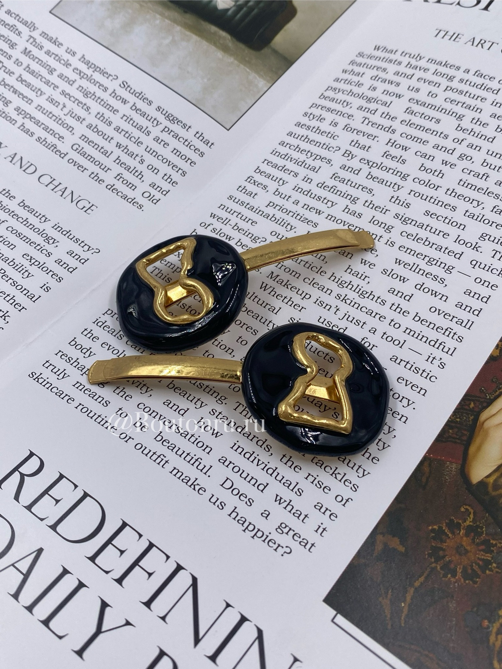 Заколка "Замочная скважина" золотистая с черной эмалью Скиапар. состаренный эффект винтаж