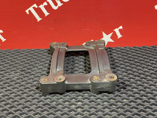 Кронштейн компрессора кондиционера 2018г