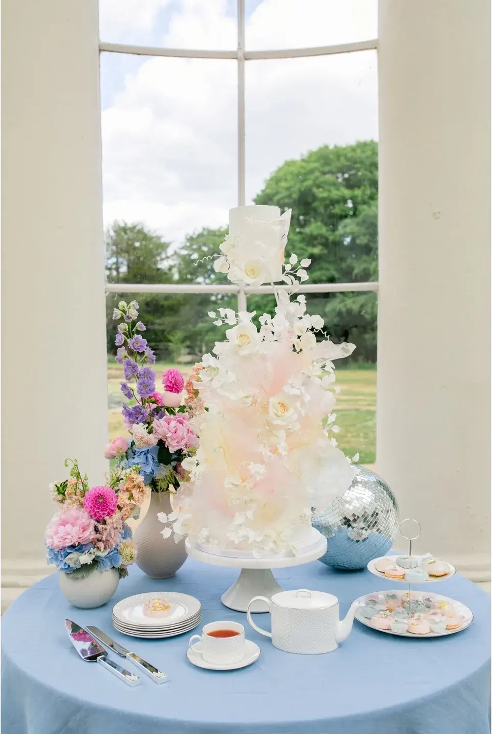Wedgwood Винный холодильник Gio Platinum 28 см 2 яруса