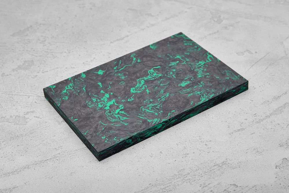 Карбон хаотичный, плашка 130x85x8мм, зеленый