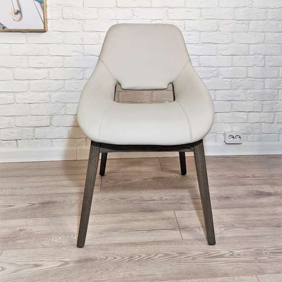 Стул Grace, серая экокожа, орех