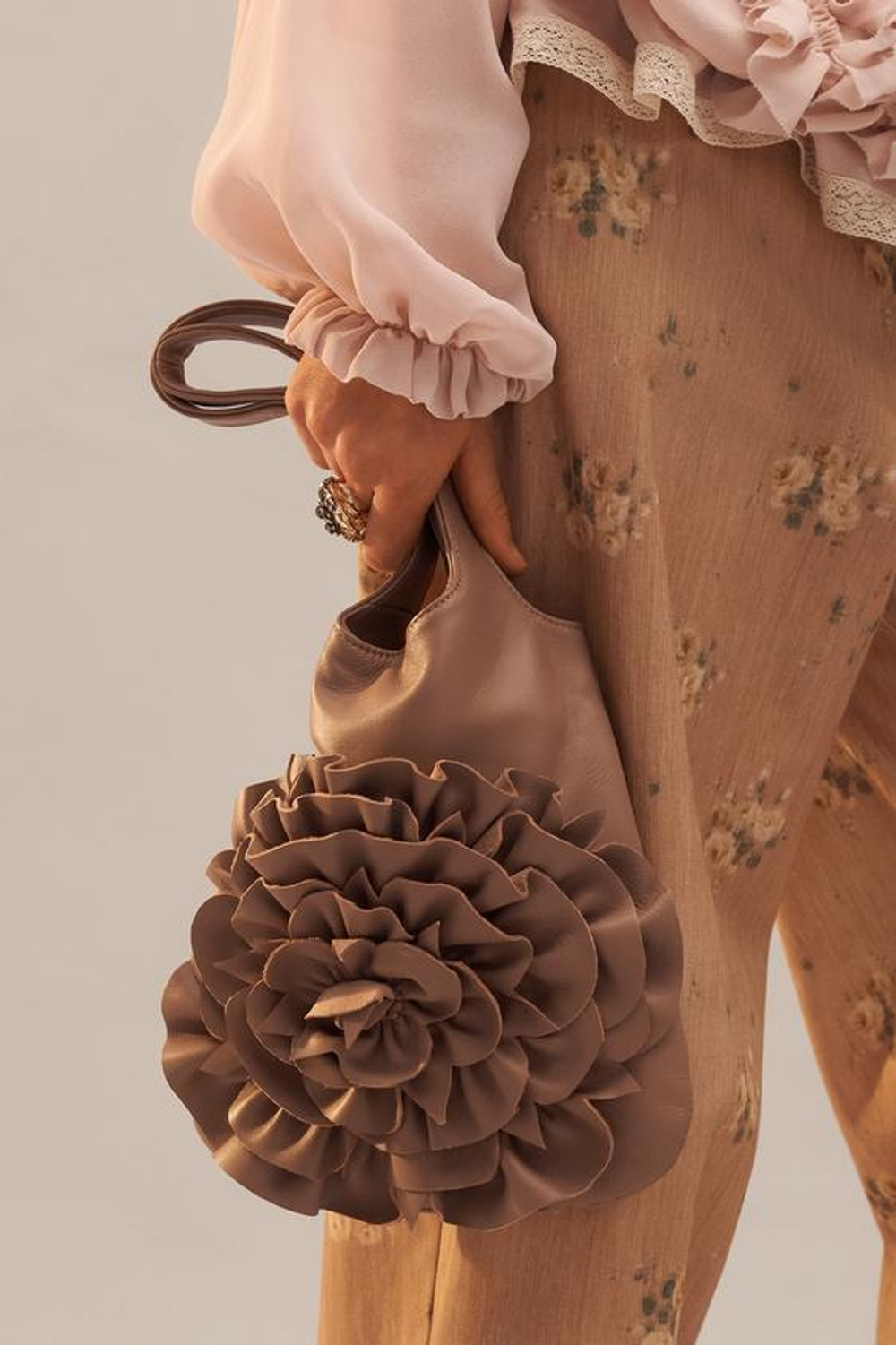 ZARA КОЖАНАЯ МИНИ-СУМОЧКА С ЦВЕТКОМ - LIMITED EDITION, РОЗОВЫЙ