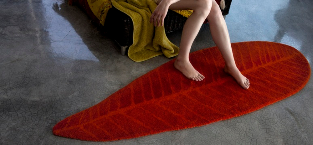 Коврик для ванной 65x185 Abyss & Habidecor Feuille 725 красный Португалия