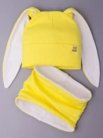 Шапка для девочек осенняя, с ушками желтая