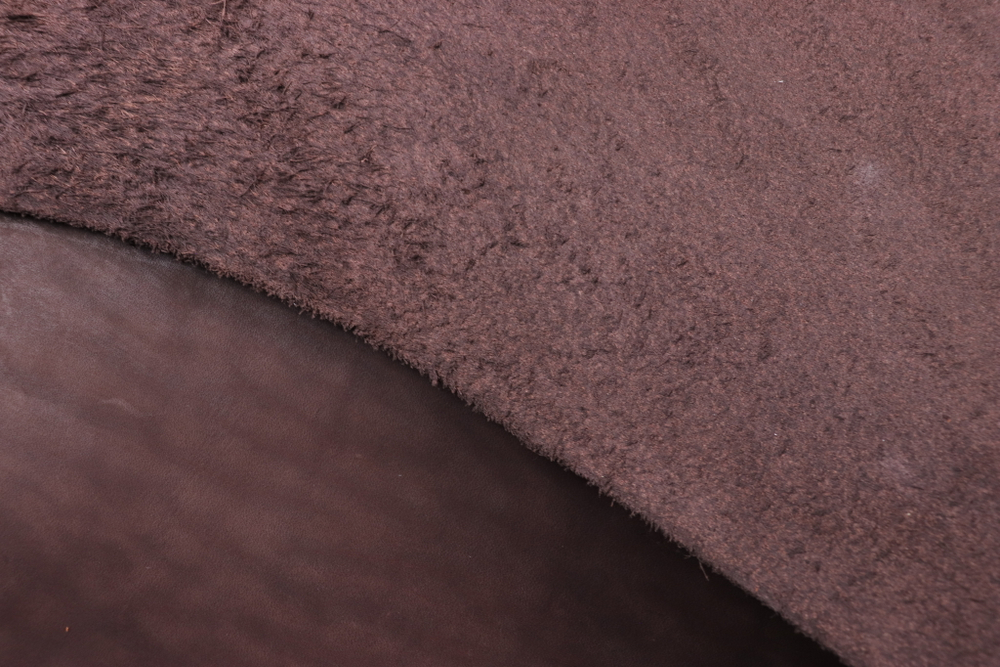 2+ Пола темно-коричневая