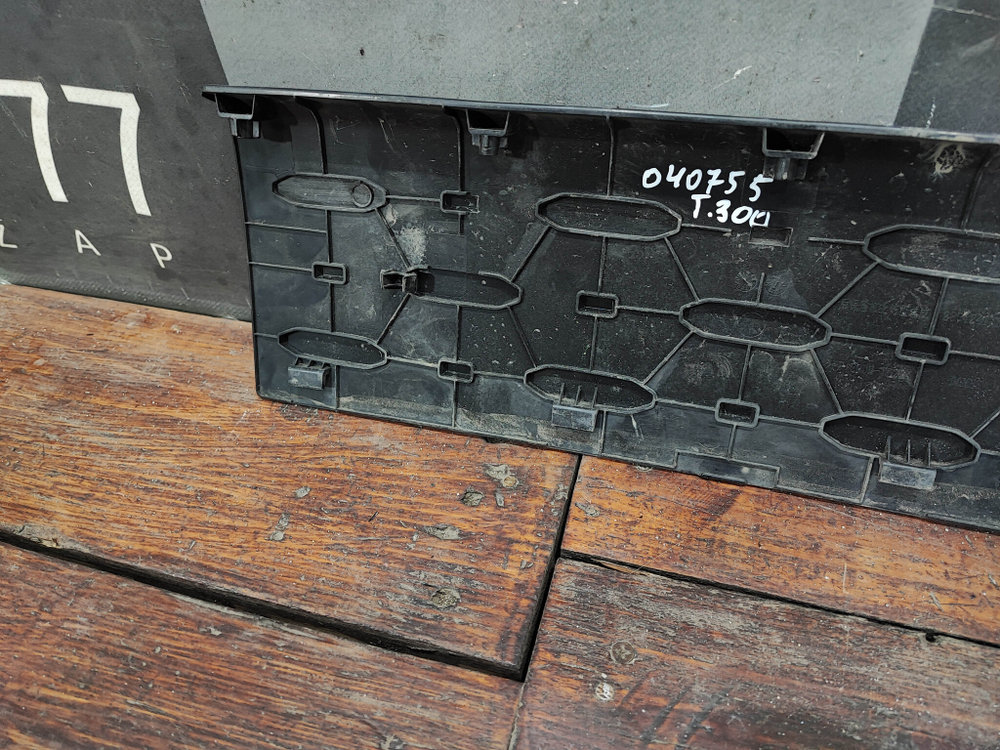 Накладка заднего бампера Tank 300 21-нв Б/У Оригинал 2804241XKM01A