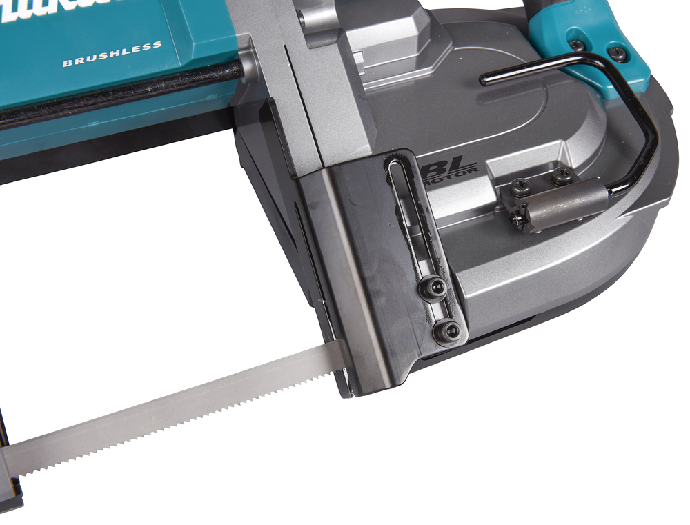 Аккумуляторная ленточная пила Makita PB002GZ