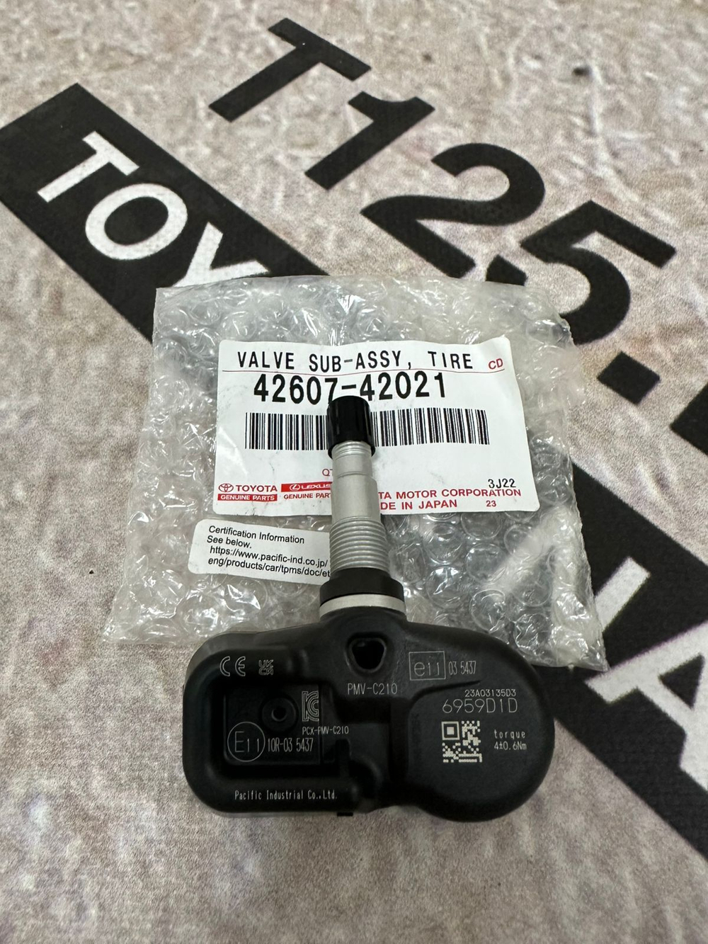 Датчик давления в шинах Toyota 42607-42021. Оригинал, шт