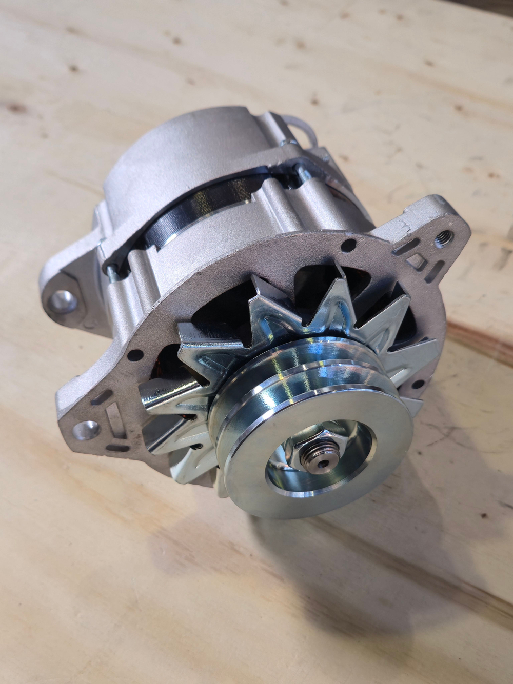 Генератор Камаз, МАЗ дв.ЯМЗ-236, 238, Камаз-740 дополнительная фаза 28В 60А Автоэлектрика