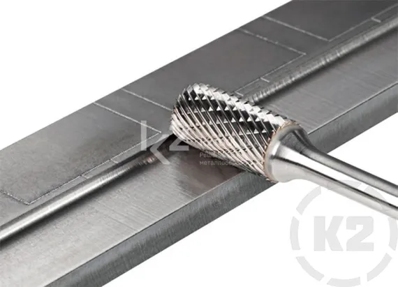 Борфреза твердосплавная Karnasch форма A+ (цилиндр с угловым радиусом), 3х14х3х38 мм, универсальная насечка HP-3, покрытие Blue-Tec, арт. 11.6010-005