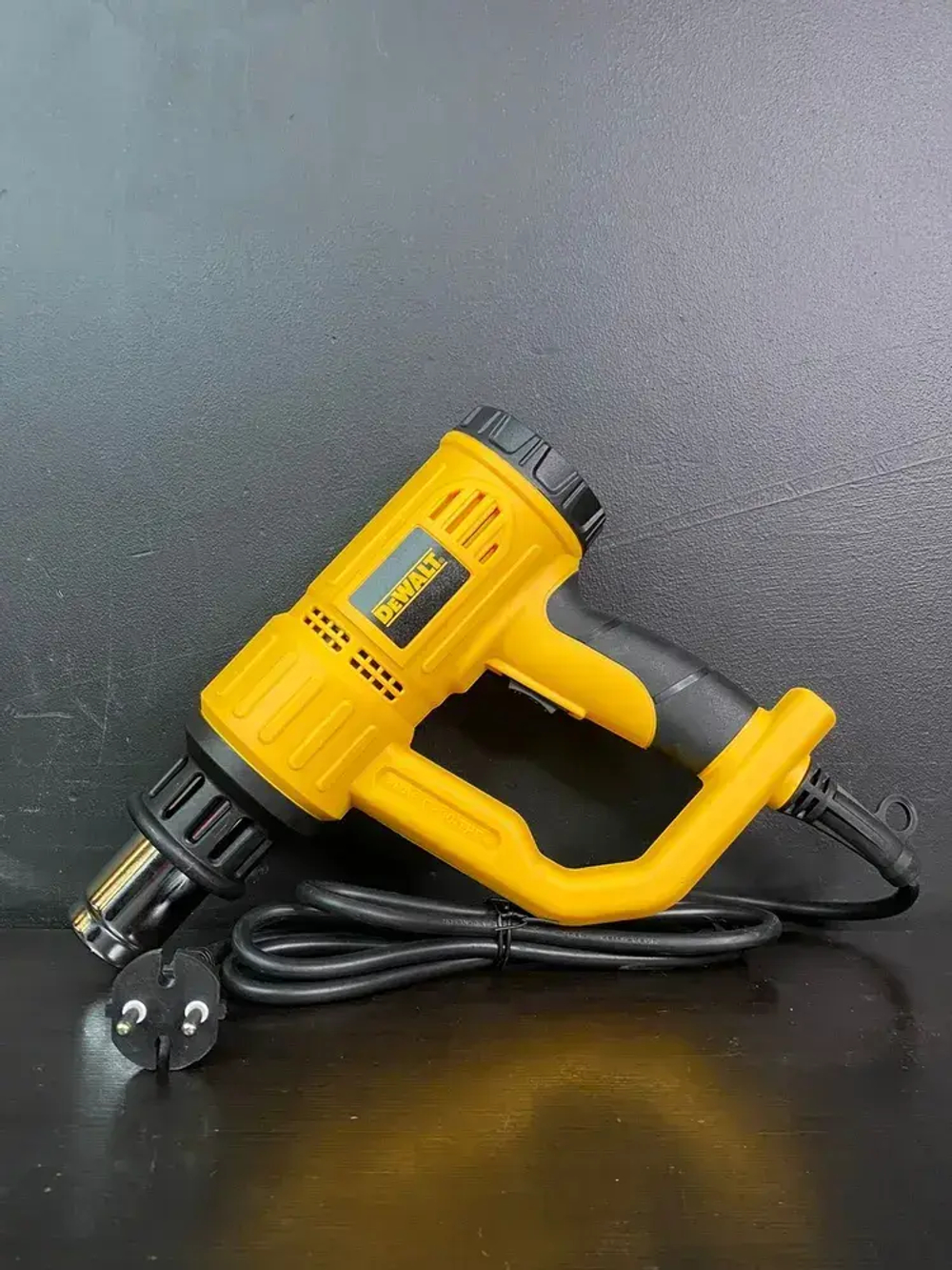 Строительный фен Dewalt 2000W DW745