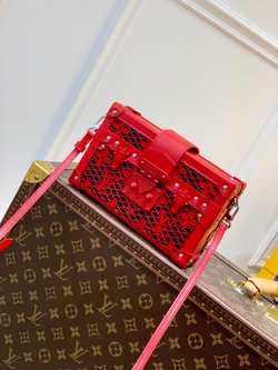 Louis Vuitton Petite Malle