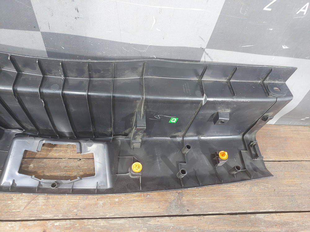 Накладка задней панели Chery Tiggo 7 Pro 20-нв Б/У Оригинал 40300137401