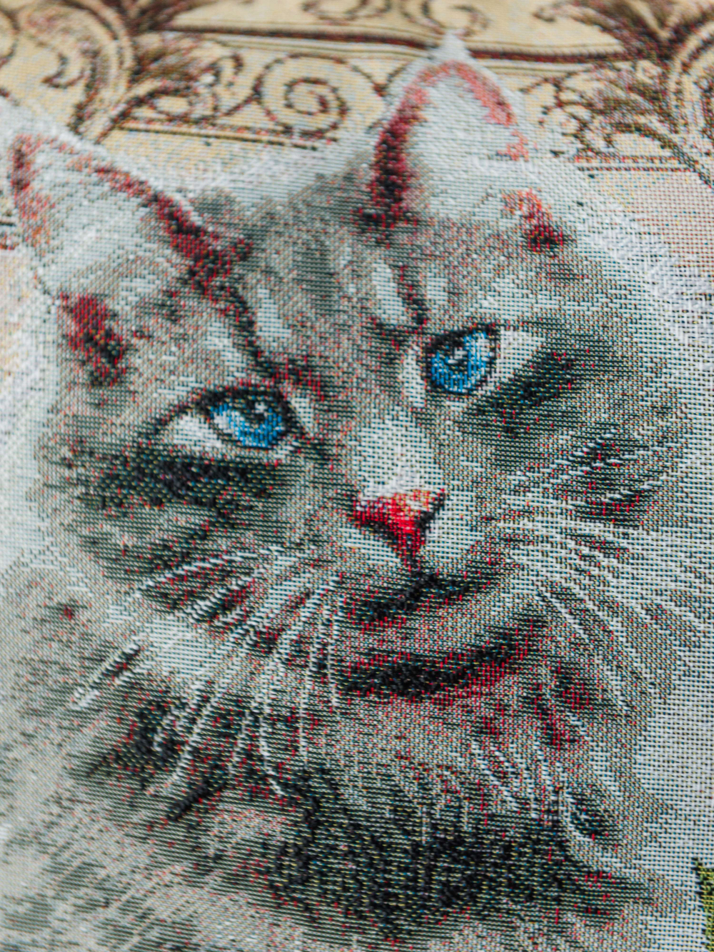 Декоративный гобеленовый чехол для интерьерной подушки Котик 47*47