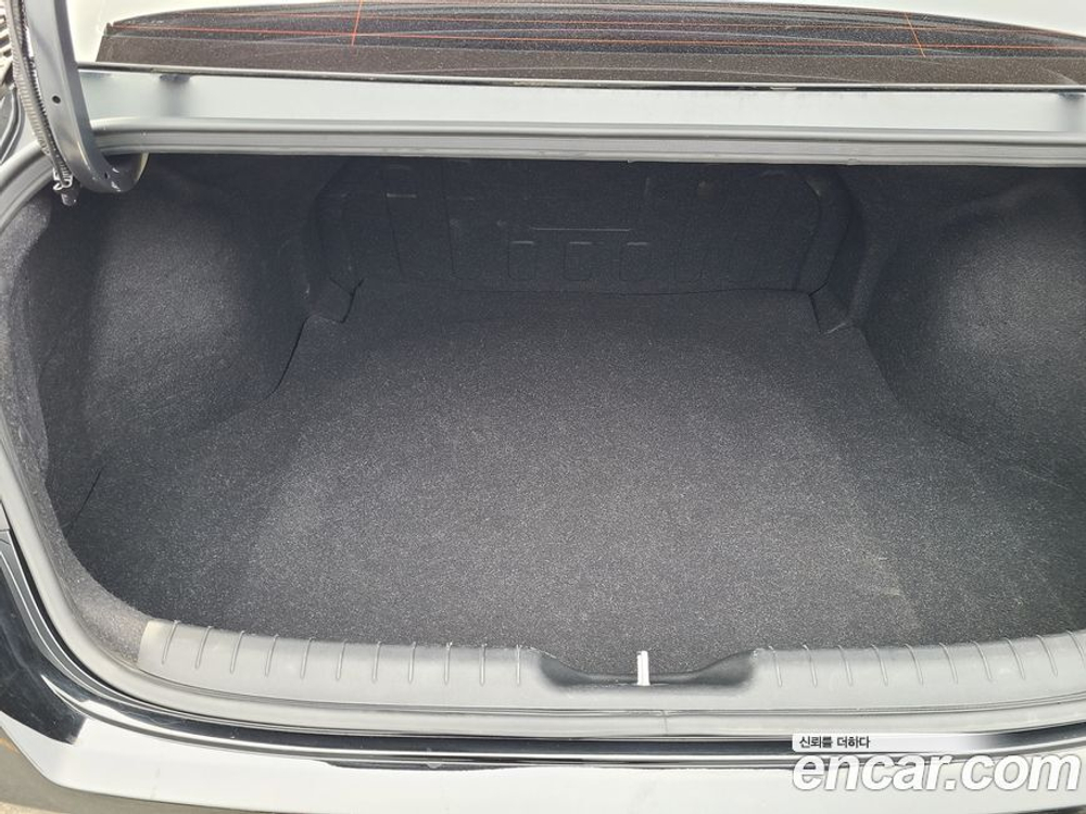Hyundai Avante (CN7) 1.6 (03.2021)