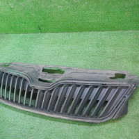 Решетка радиатора Skoda Rapid (2012-2020)