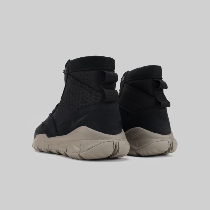 Ботинки Nike SFB 6