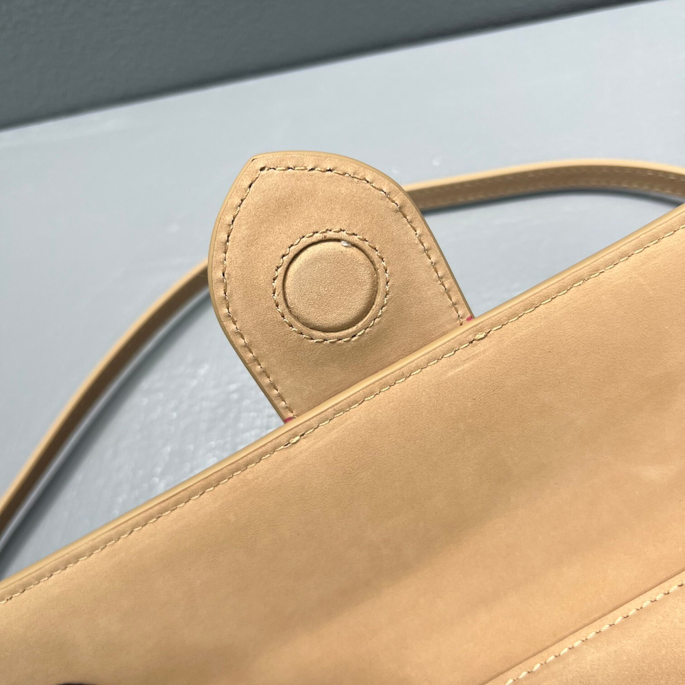Jacquemus Le Bambino Long 28 cm