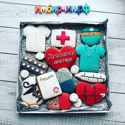 Имбирные пряники День медика