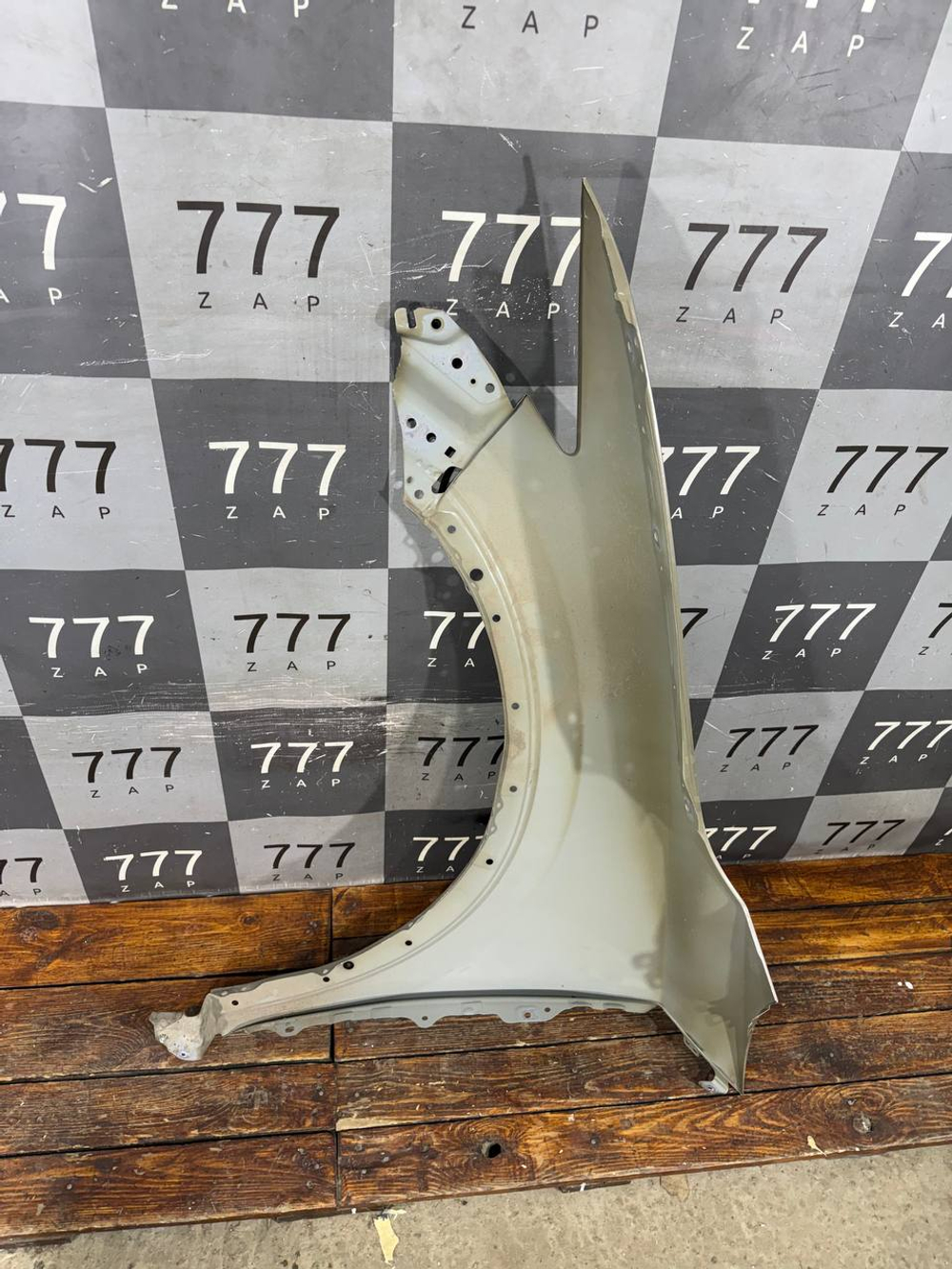 Крыло переднее правое Mazda CX-5 2 (KF) 17-нв Б/У Оригинал KB7W52111