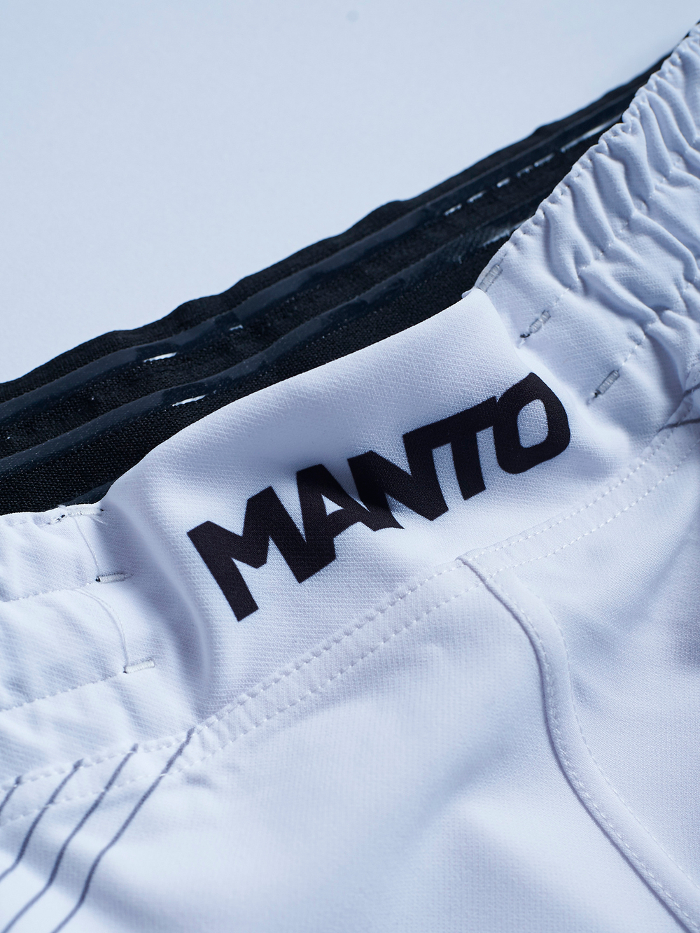Шорты MANTO FLOW белые