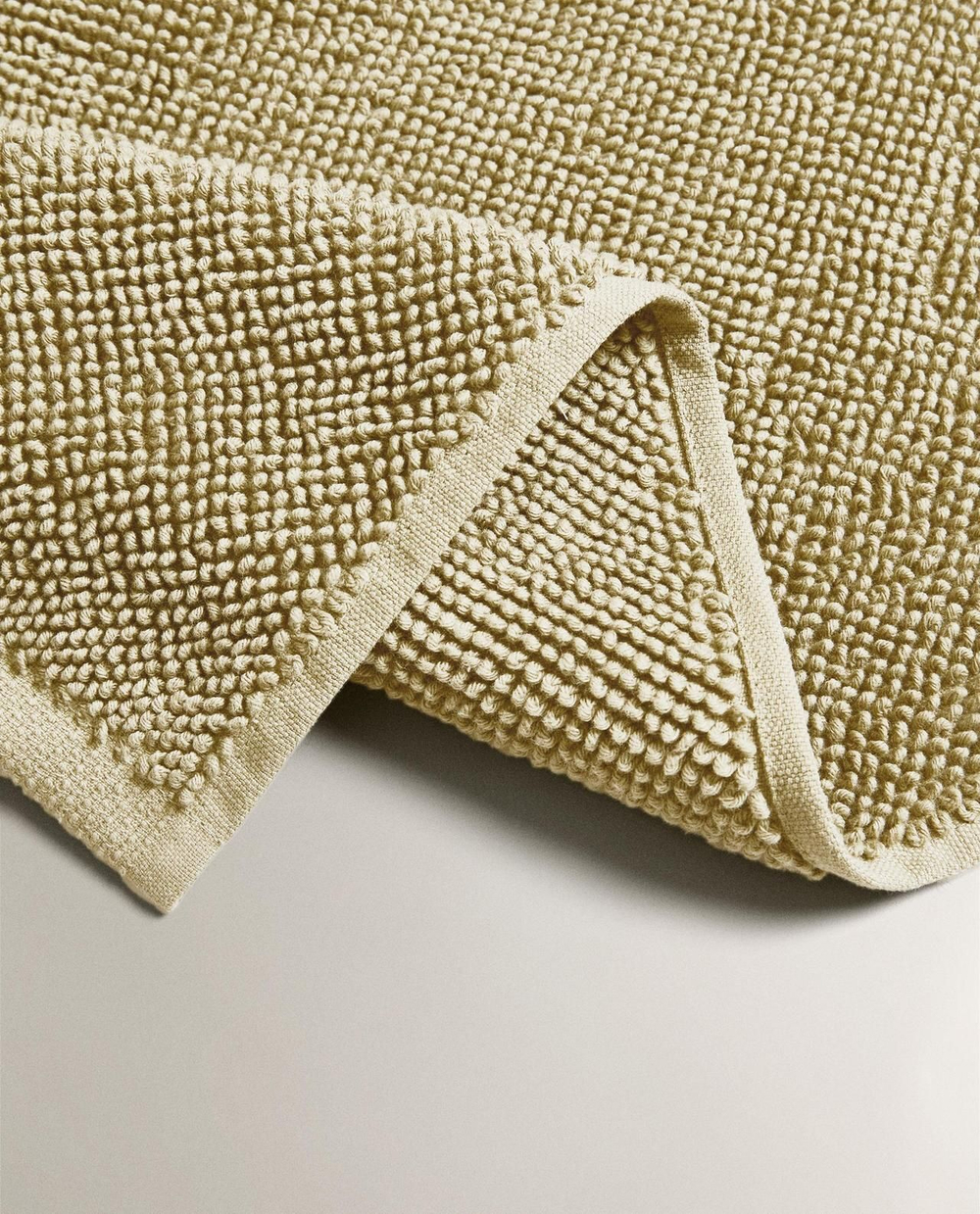 Zara Home - Гладкий нескользящий коврик для ванной, зеленый, 50x70 см